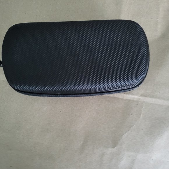 Revo Sunglasses case - Picture 4 of 5